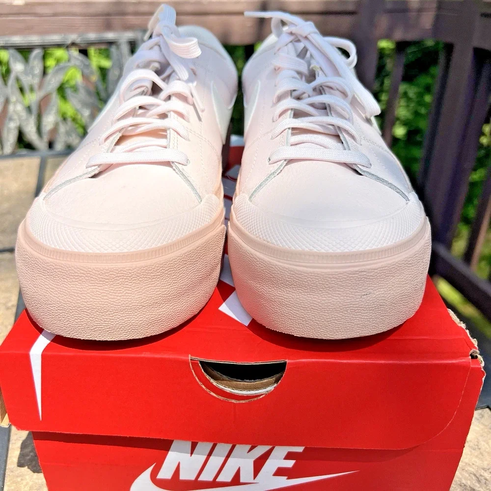 Nike court legacy